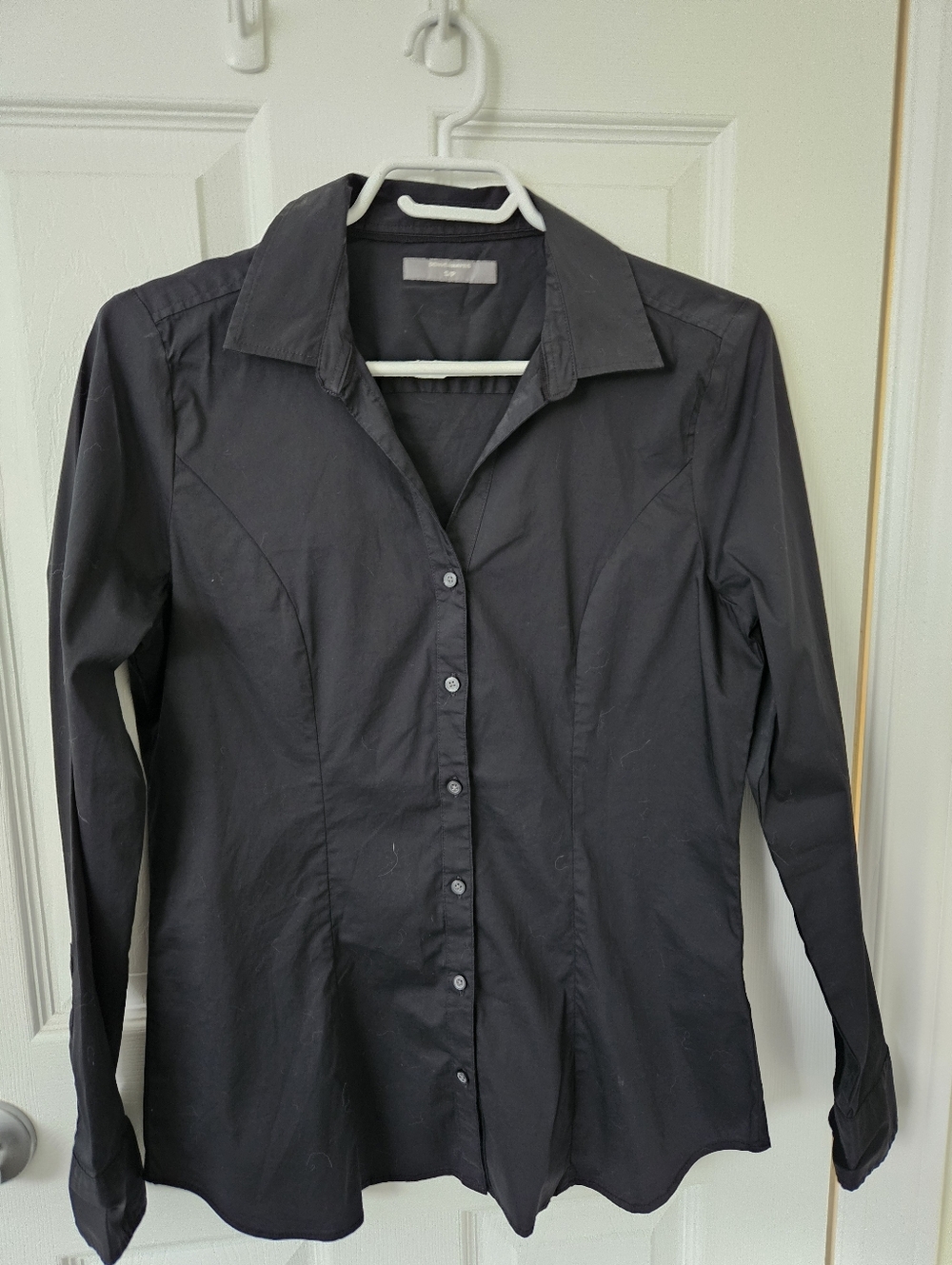 Women's Classic Button-Up Blouse